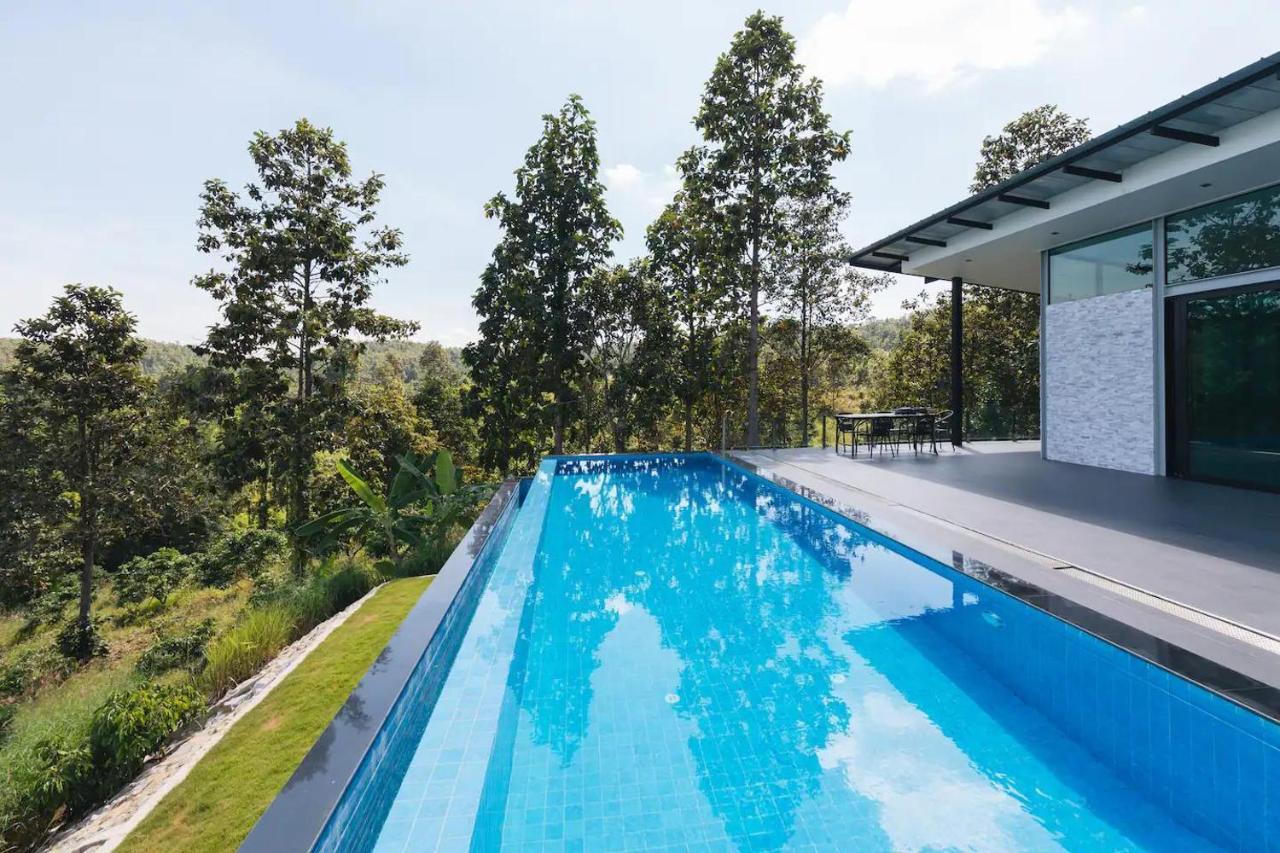 Stunning 3-Bed Villa In Chiang Mai Extérieur photo